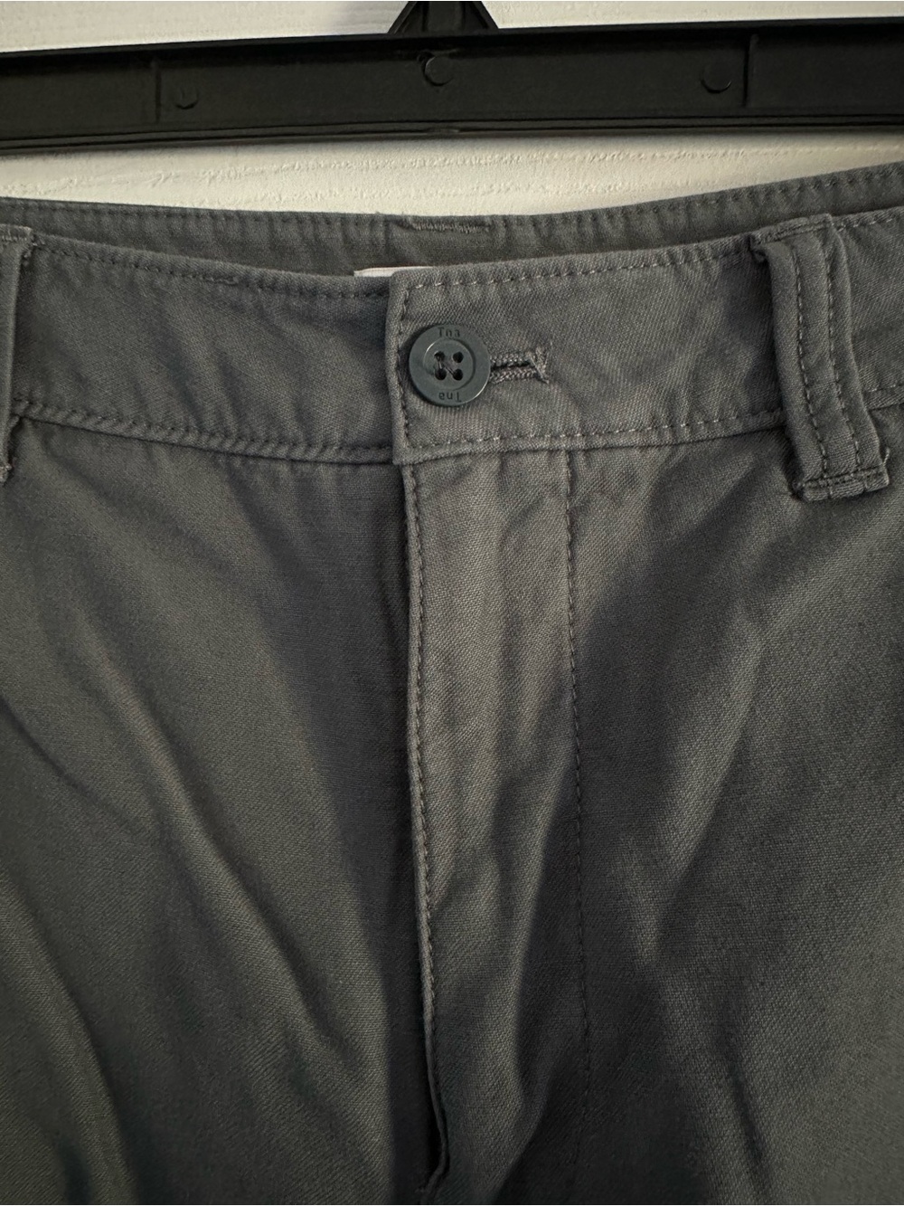 Size 4 TNA Aritzia Women’s Trooper Cargo Pants Charcoal Gray Utility Parachute - Picture 6 of 10